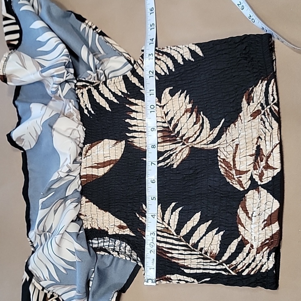 SHEIN Size L (8-10) Black w/ Tan Tropical Floral Pattern On-or-Off Shoulder Top - Picture 10 of 14